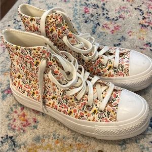 Women’s Converse